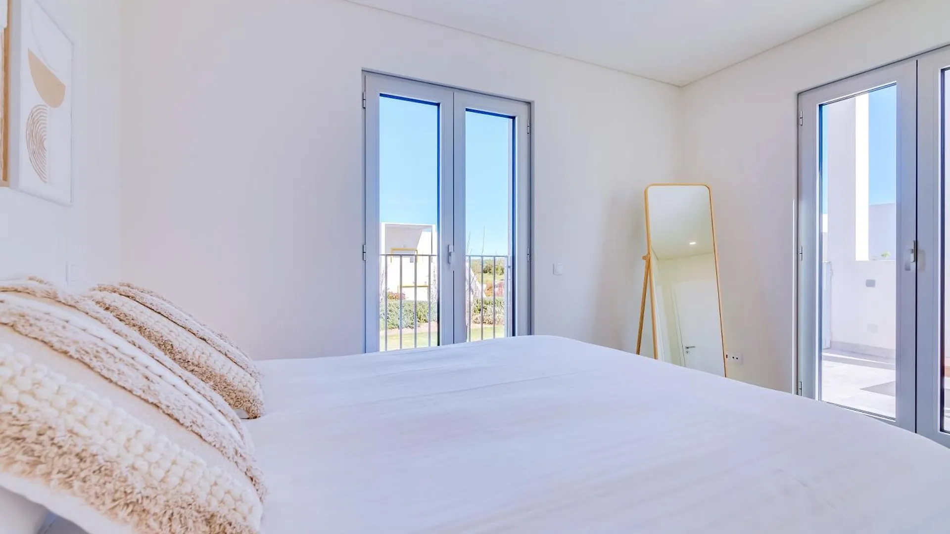 Al - Villa Uptown Vilamoura 0*,